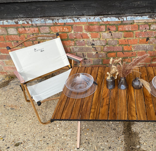 The perfect casual dining and lounge style picnic table.